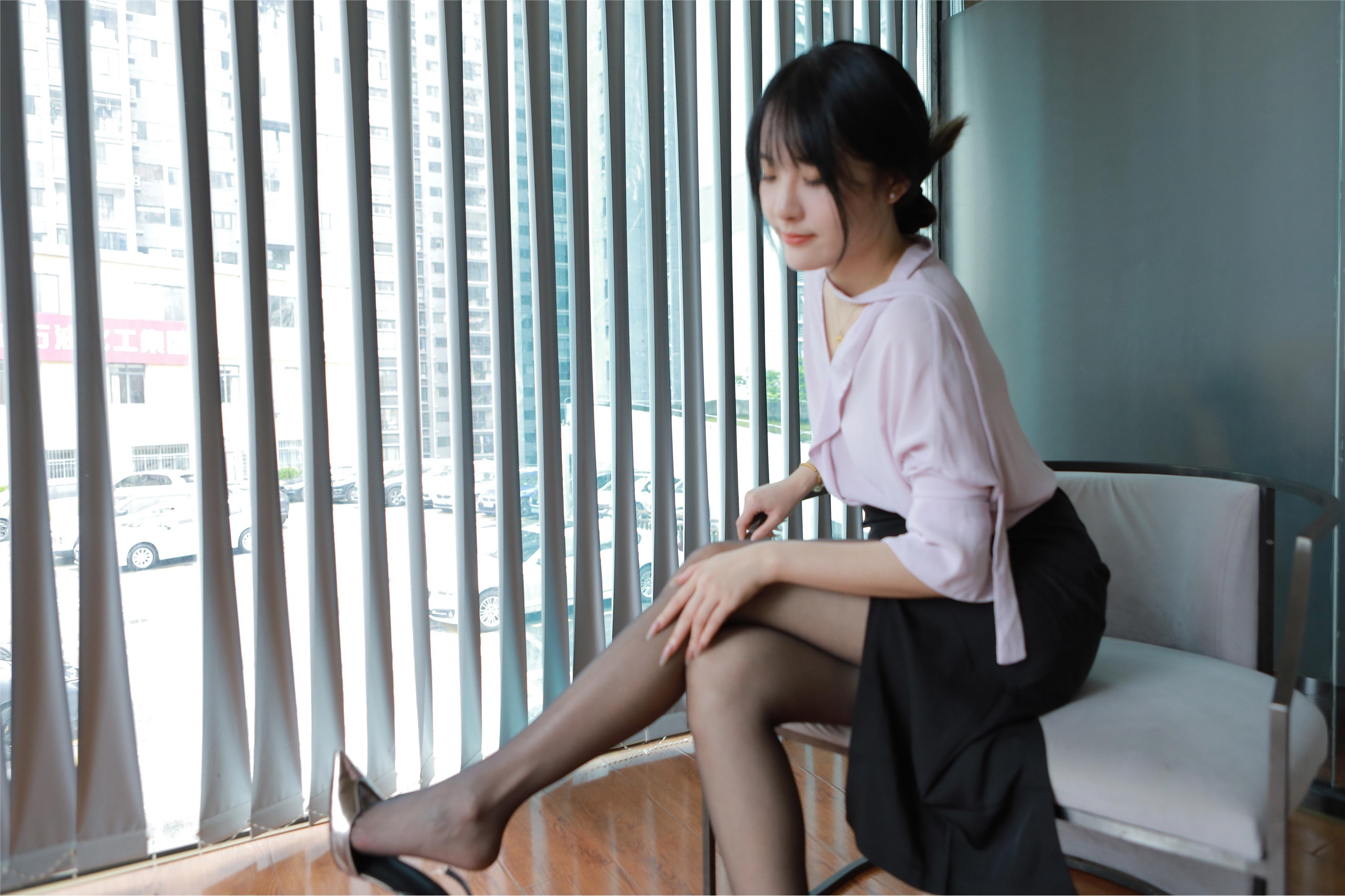 IESS异思趣向  2024.06.28 丝享家 1780 婉萍《职业黑丝》